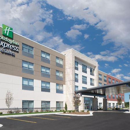 Holiday Inn Express & Suites - Elkhorn - Lake Geneva Area By Ihg Esterno foto