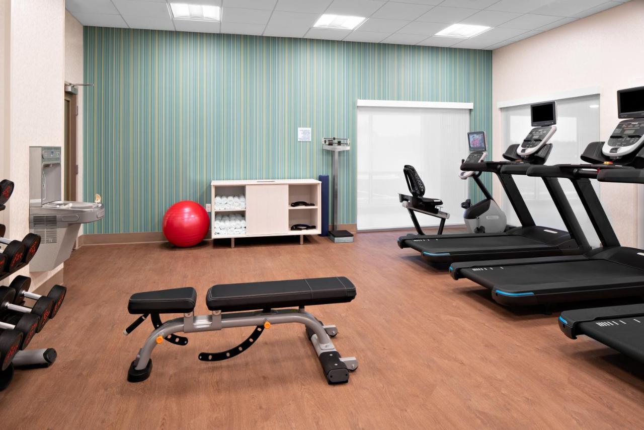 Holiday Inn Express & Suites - Elkhorn - Lake Geneva Area By Ihg Esterno foto